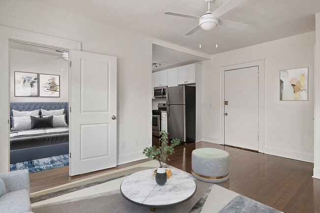 Building Photo - Highland Oaks