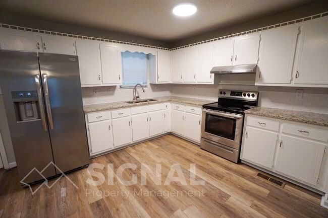 Building Photo - 1312 Winola Ln
