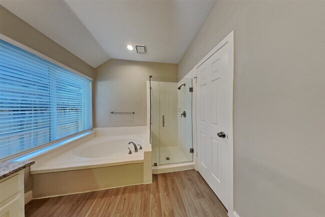 Building Photo - 4538 Windy Hollow Dr