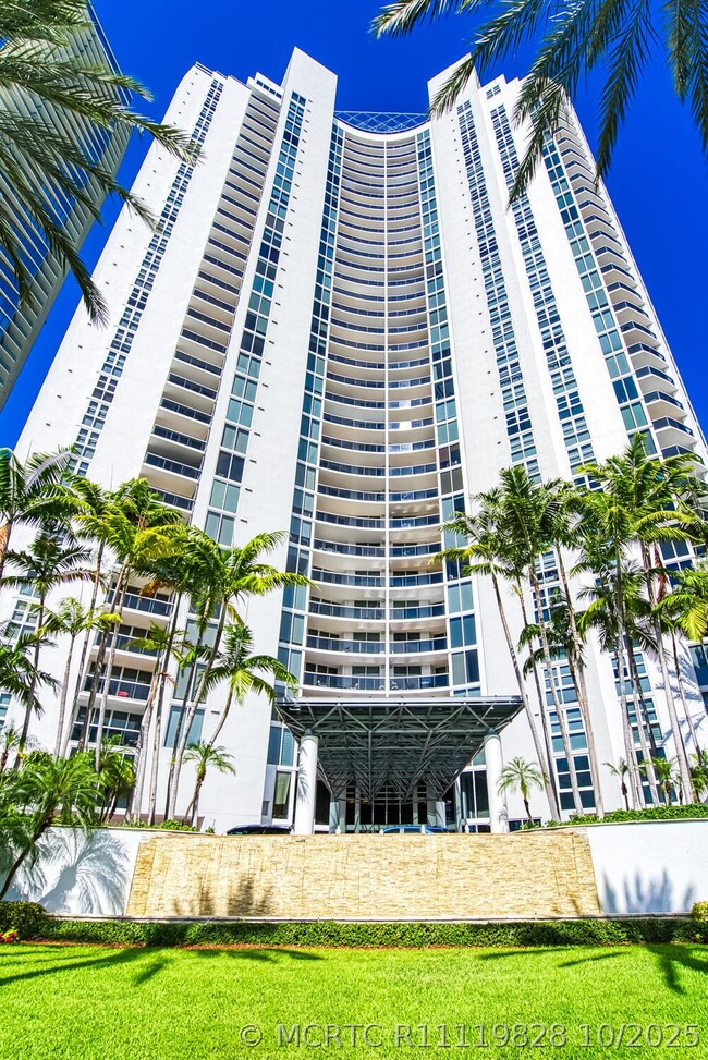 Building Photo - 18911 Collins Ave