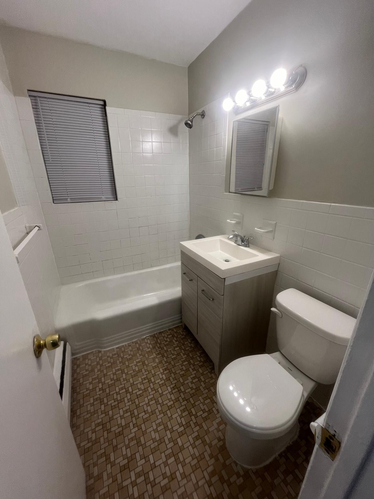 93 Mt Vernon 8 - 94 Mount Vernon Ave