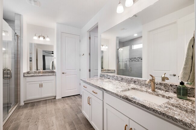 Building Photo - 9735 E Carr Peak Trl