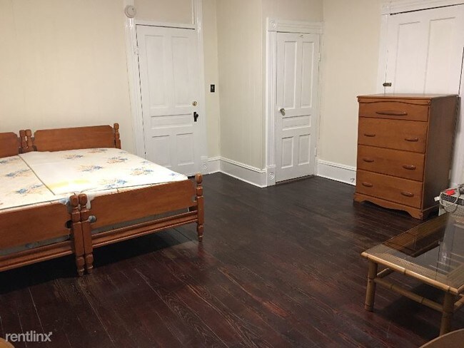 Primary Photo - 1 br, 2 bath Apartment - 1102 N. Mangum