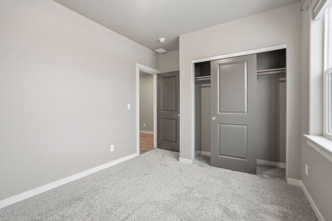 Building Photo - 4268 May Ella Lp