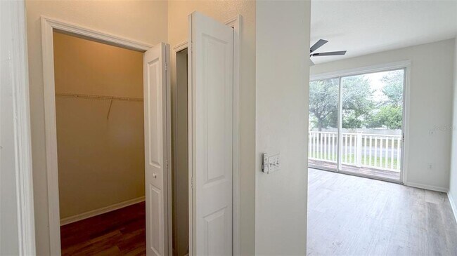 Building Photo - 203 Madison Cir