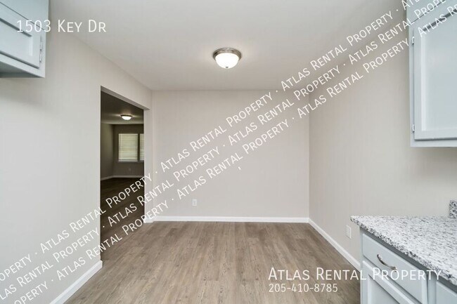 Building Photo - 1503 Key Dr