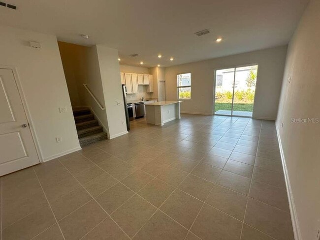 Building Photo - 2713 Skyline Lp