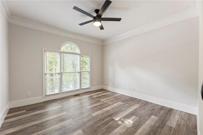 Building Photo - 330 Summerlin Dr