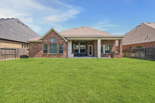 Building Photo - 18311 Windspring Falls Ln