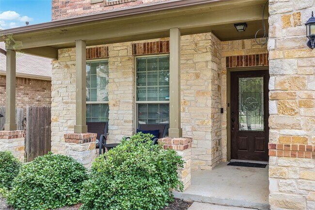 Building Photo - 7013 Armagh Dr