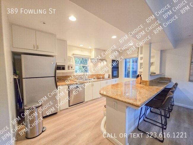 Building Photo - 389 Fowling St