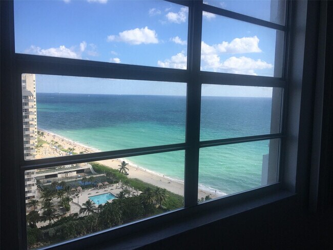 Building Photo - 1950 S Ocean Dr