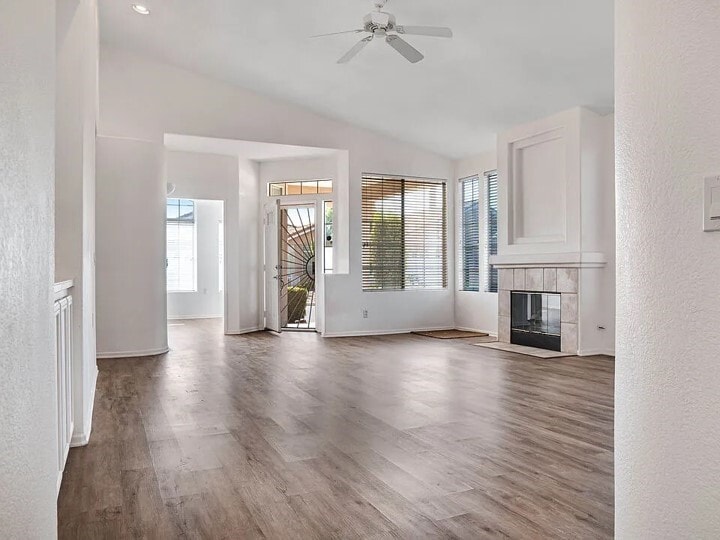 Building Photo - 26805 China Dr