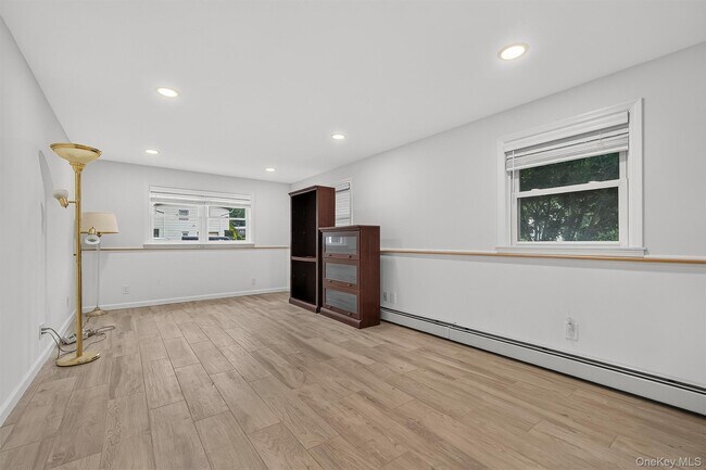 Building Photo - 234 Betsy Ross Dr