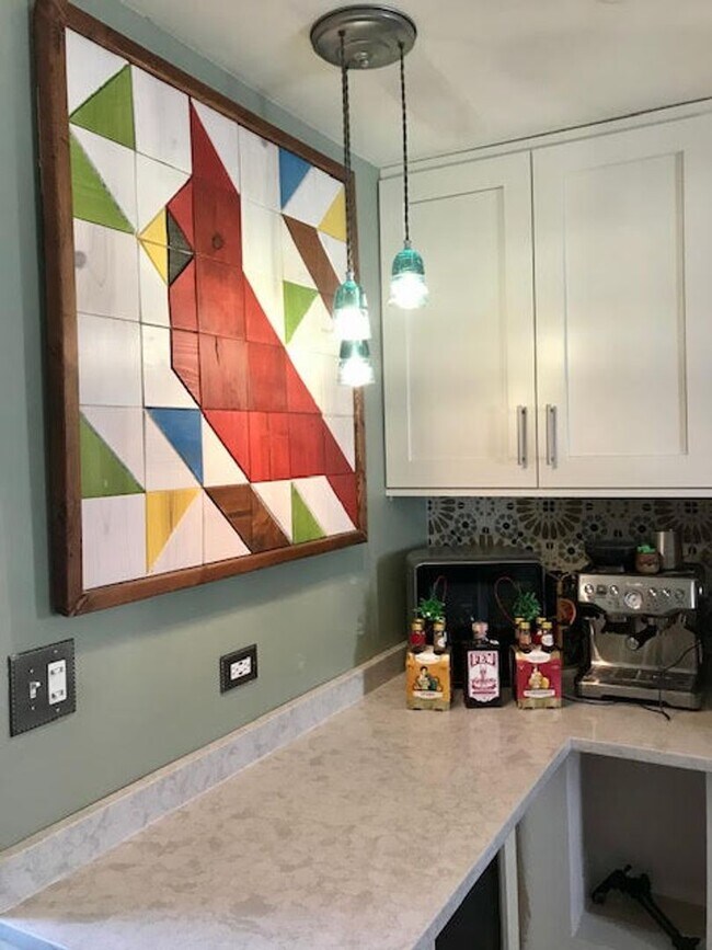 Building Photo - Fully Furnished Beautifully Restored Vinta...
