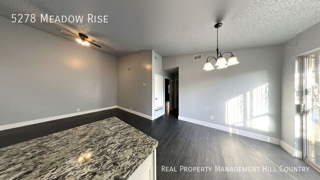 Building Photo - 5278 Meadow Rise St