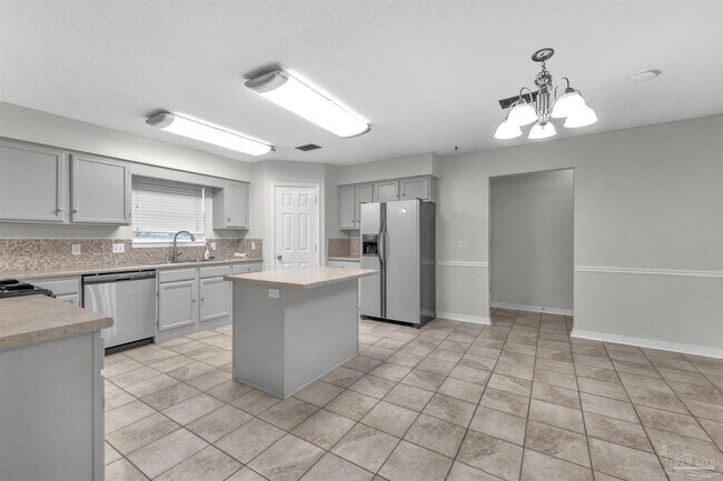 Building Photo - 9033 Bluebay Ln