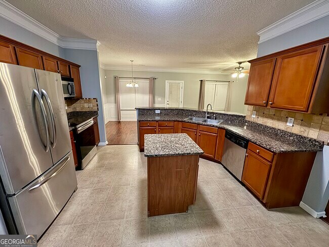 Building Photo - 322 Clover Brook Dr