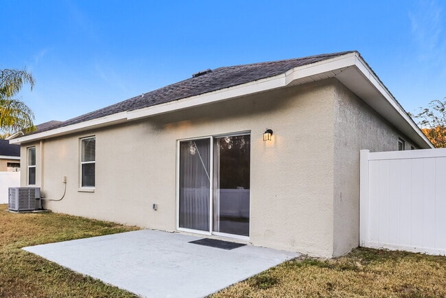 Building Photo - 11740 Colony Lakes Blvd