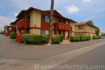 Primary Photo - 8521 International Ave