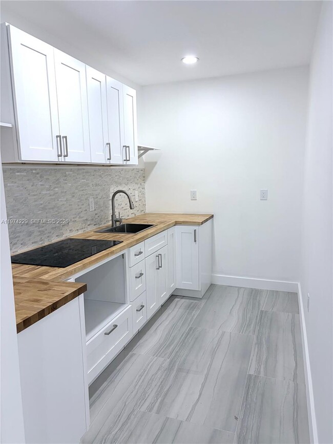 Building Photo - 13723 SW 282nd Terrace