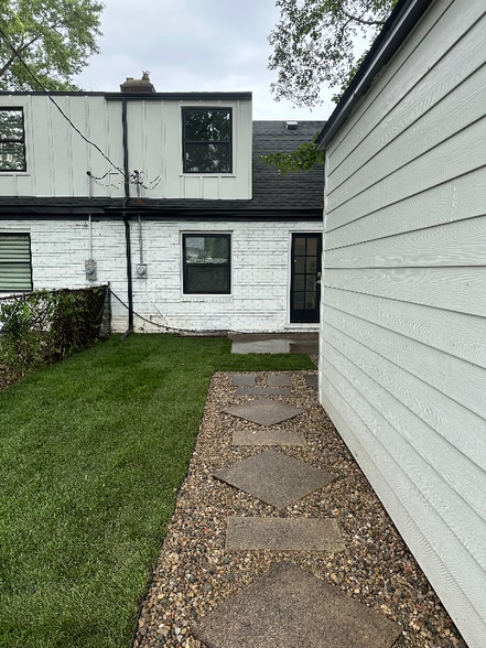 Building Photo - 14552 Southfield Fwy