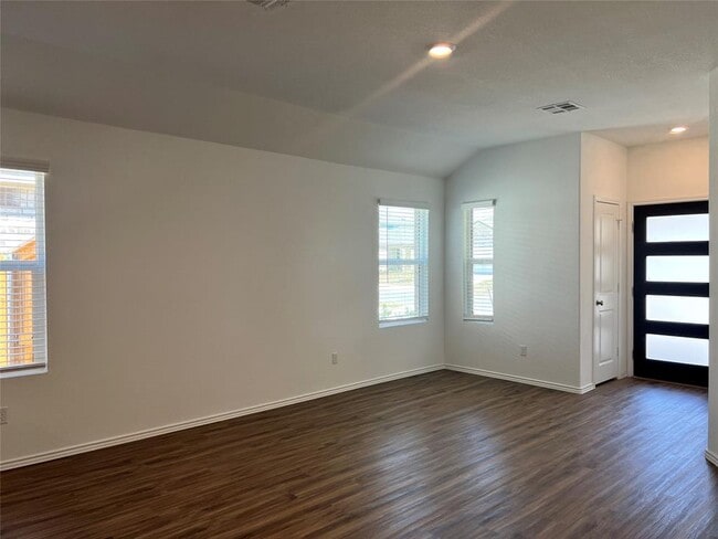 Building Photo - 115 Canley Lp