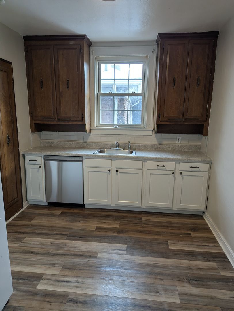 Building Photo - 531 Halsey Ave