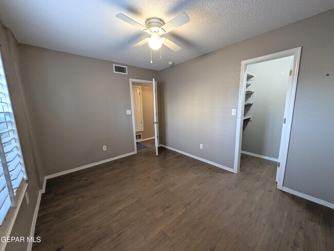 Building Photo - 12145 Sun Arbor Pl