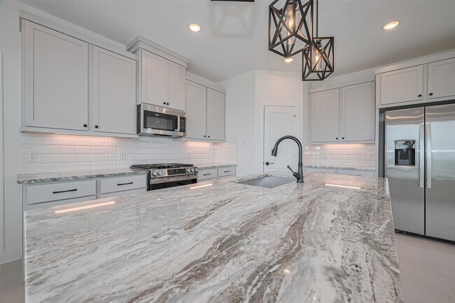 Building Photo - 7746 Meadow Mouse Ln