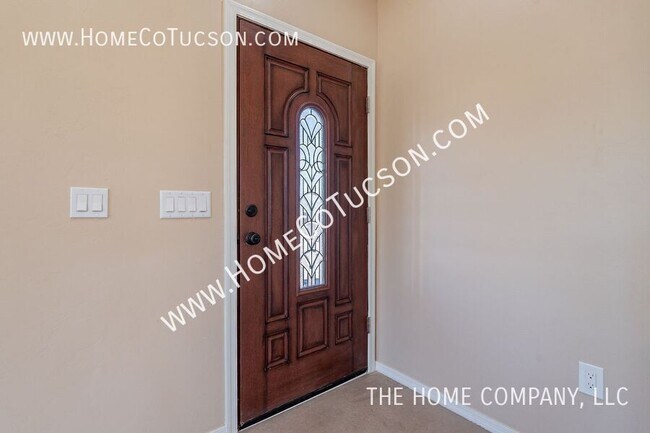 Building Photo - 5704, 5710-5718 E Hermans Road-HERMANS ROAD MARKETING