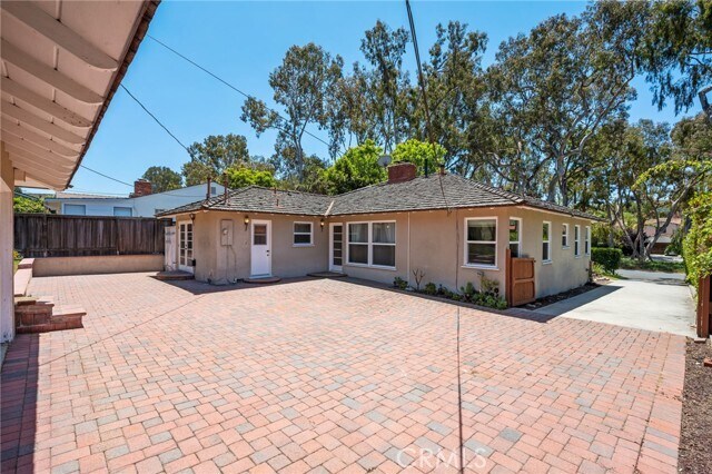 Building Photo - 3409 Palos Verdes Dr N