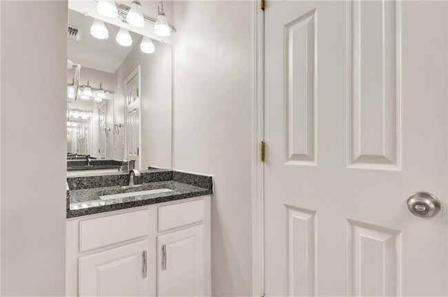 Building Photo - 3160 Mill Springs Cir NE