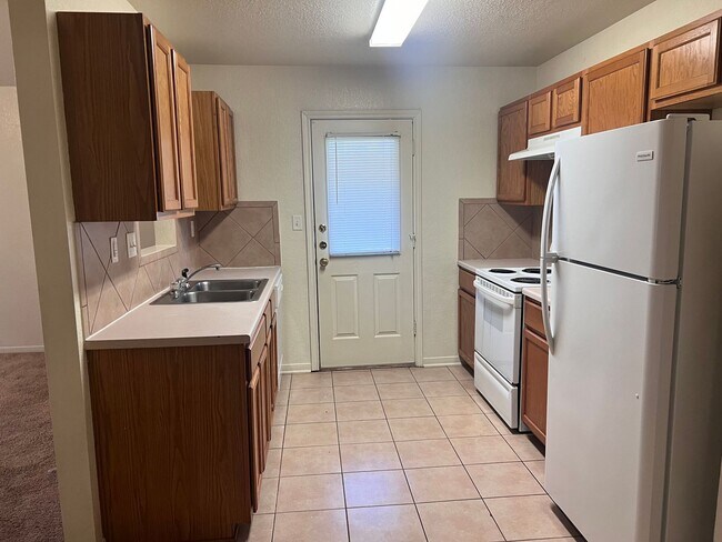 Building Photo - 4505 John David Dr