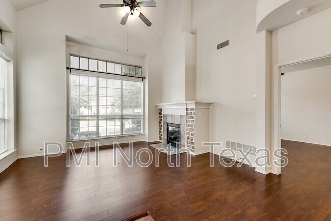 Building Photo - 11531 Chaucer Dr