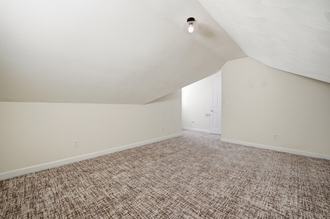 Building Photo - 3211 Calisha Ct