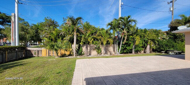 Building Photo - 5200 West Blvd