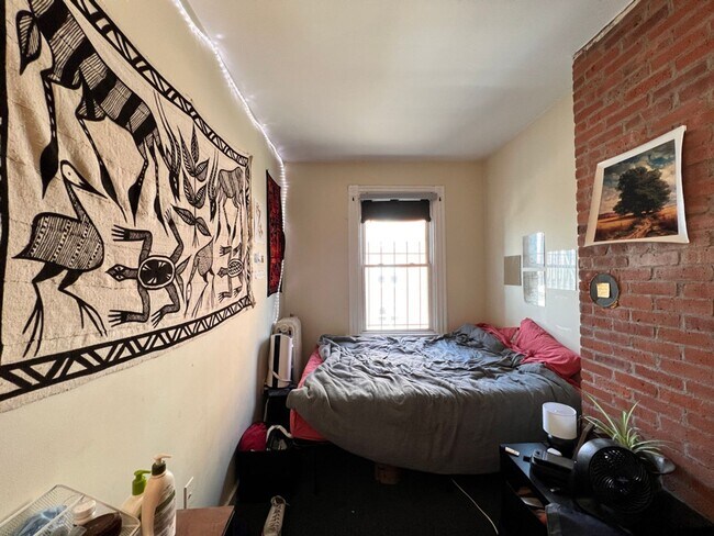 Building Photo - 65 Edgewood Ave