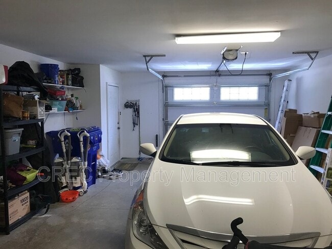 Building Photo - 4055 Hartland St