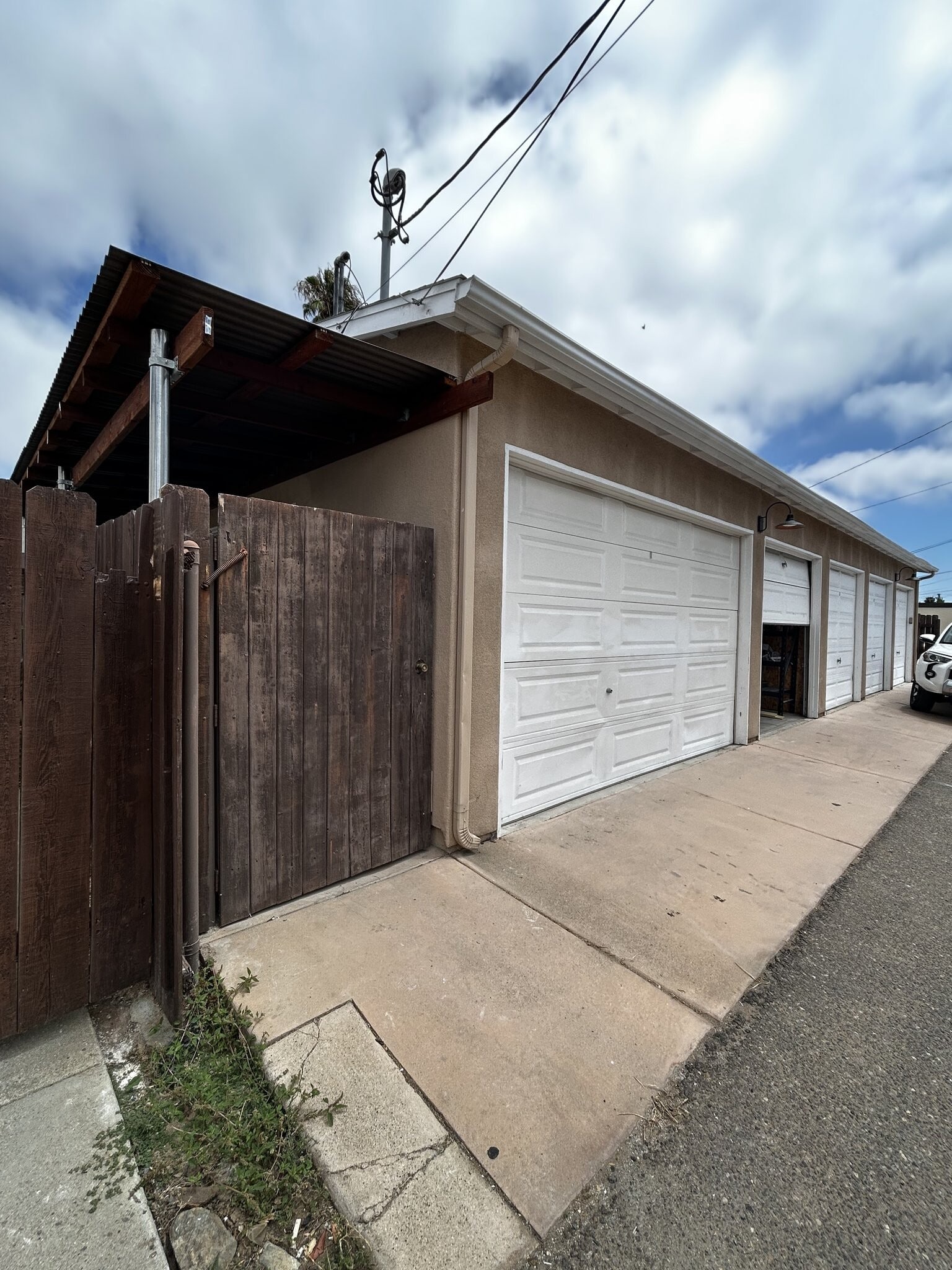 Building Photo - 3287-89 Luna Ave