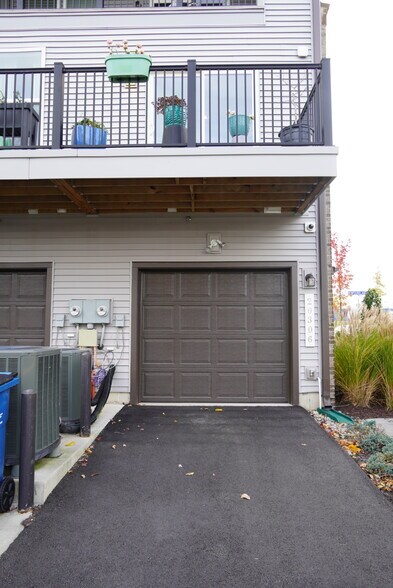 Building Photo - 20306 Newfoundland Sq