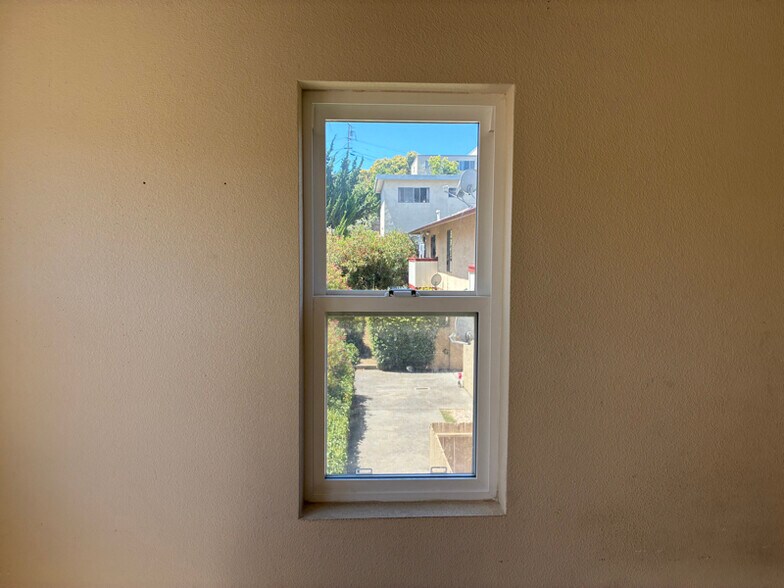 Building Photo - 10879 San Pablo Ave