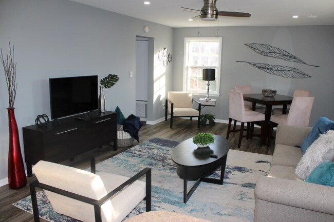 Building Photo - 2110 38th St SE