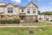 Building Photo - 7523 Bavarian Dr