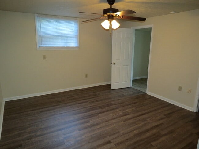 Building Photo - 1768 Hollow Run Dr