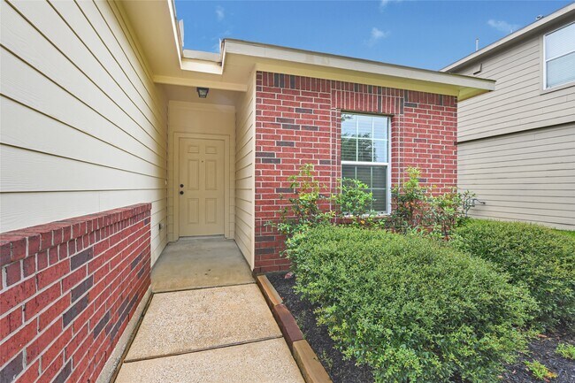 Building Photo - 11015 Harston Dr