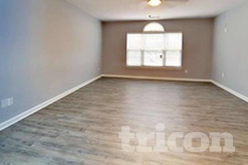 Building Photo - 793 Sir Raleigh Dr