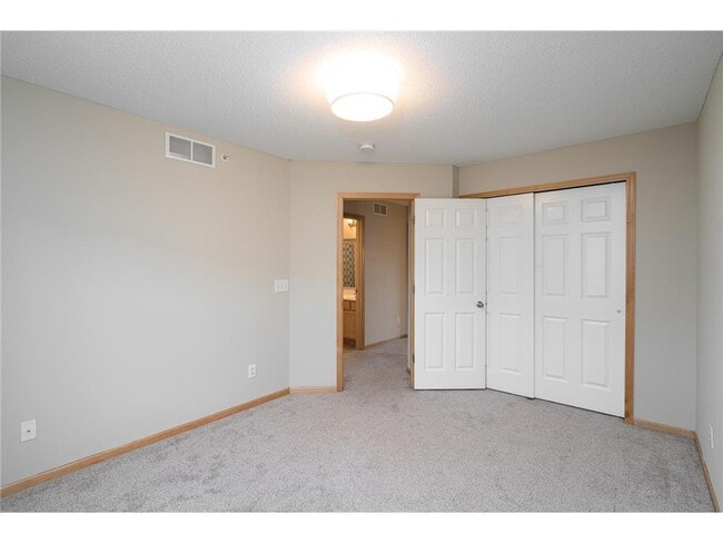 Building Photo - 15577 Junegrass Ln