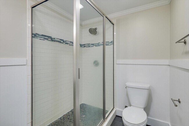 Building Photo - 111 Chiswick Cir