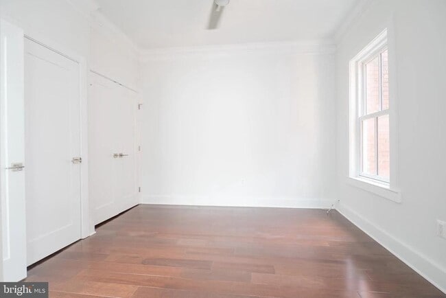 Building Photo - 1640 19th St NW